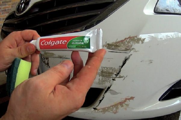 Xóa vết xước xe ô tô bằng kem đánh răng có hiệu quả